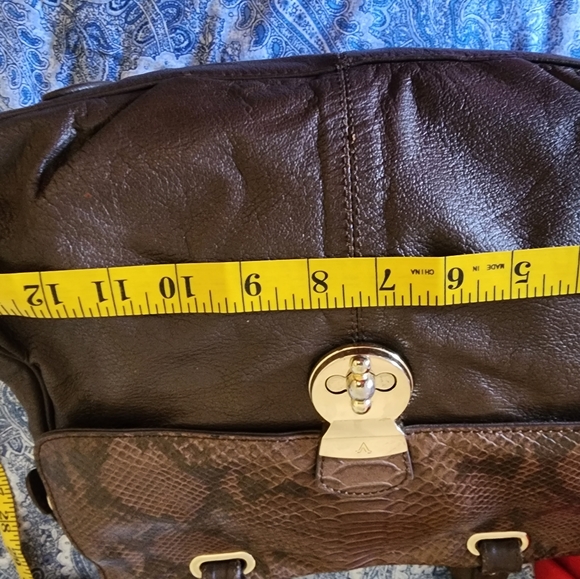 Handbag - Picture 7 of 16